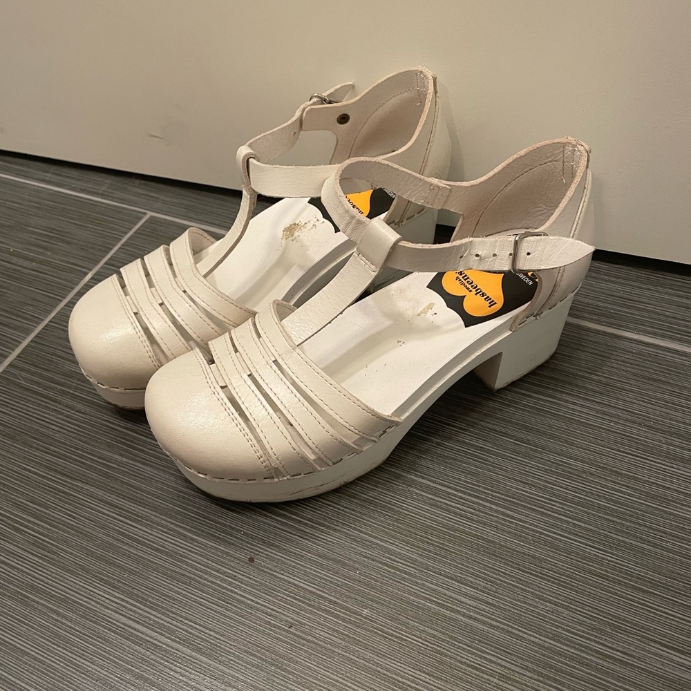 Swedish Hasbeens like new clogs